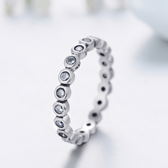 Luxury Starshine Finger Ring - Picture 3 of 6